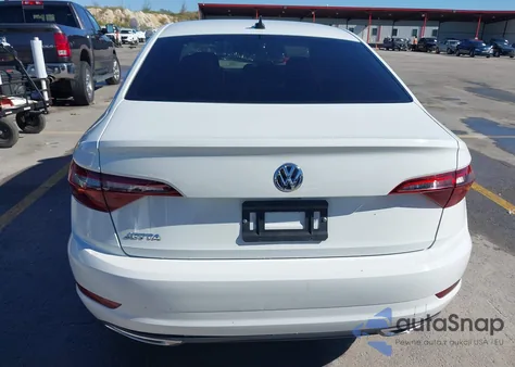 2021 Volkswagen Jetta 1.4T R-Line/1.4T S/1.4T Se z USA, uszkodzony, nr VIN 3VWC57BU6MM045631